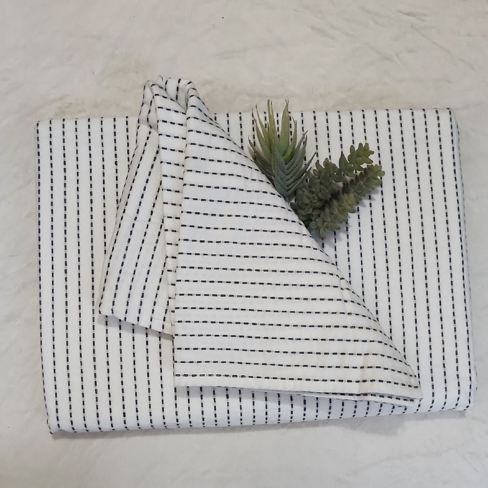 Queen Black and White Striped Duvet Set